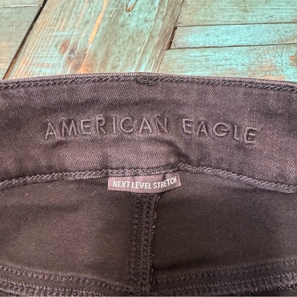 American Eagle Black Shortie Shorts Raw Hem Size 8 Casual - Picture 6 of 9